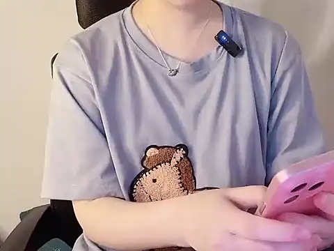 hunhun122 online show from April 2026 07:37:02 PM