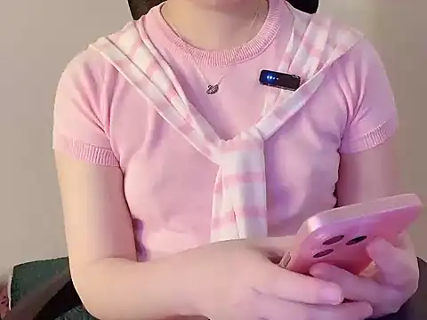 hunhun122 online show from April 2026 08:37:02 PM