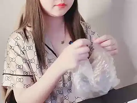 hunhun122 online show from March 2026 05:57:02 PM