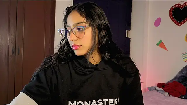 PaulaCutexs online show from April 2026 04:07:02 AM