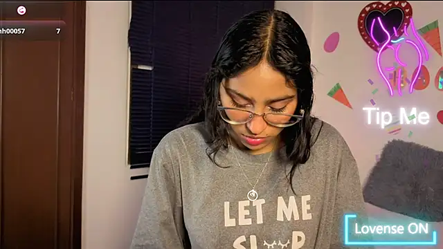 PaulaCutexs online show from April 2026 03:22:01 AM