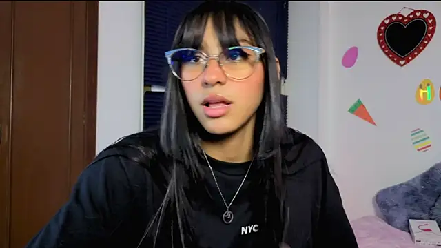 PaulaCutexs online show from April 2026 03:53:01 AM