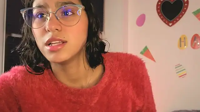 PaulaCutexs online show from April 2026 04:08:01 AM