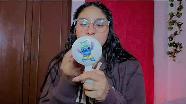 PaulaCutexs online show from May 2026 05:06:01 AM