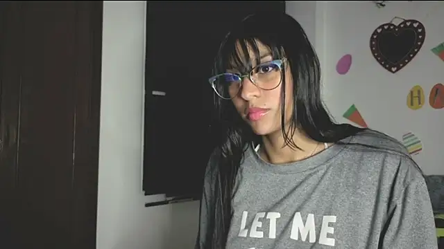 PaulaCutexs online show from April 2026 03:08:01 AM