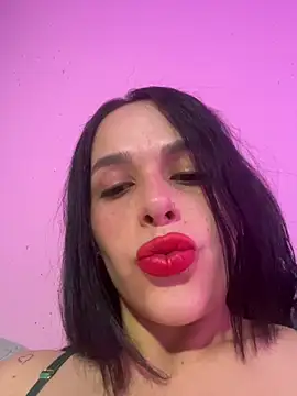 leila moretti online show from April 2026 06:46:01 PM