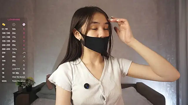 CherrylLlams online show from April 2026 05:49:02 PM