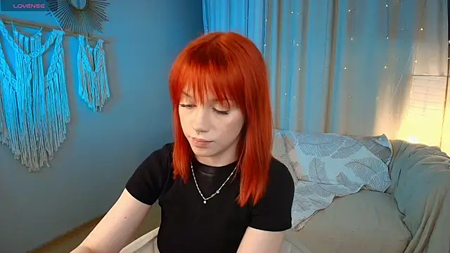 lisa sunny  online show from April 2026 06:43:01 PM