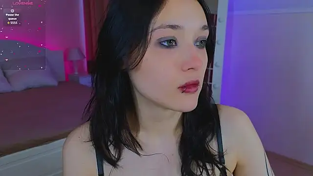Snapshot of DarcyBlackwood chatting on May 2026 01:13:02 AM DarcyBlackwood online show from May 2026 01:13:02 AM