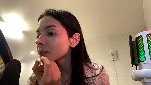 Mikytiki online show from March 2026 02:21:01 PM