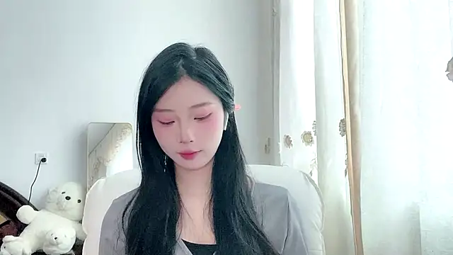 yiyibaby2026 online show from April 2026 02:18:01 AM