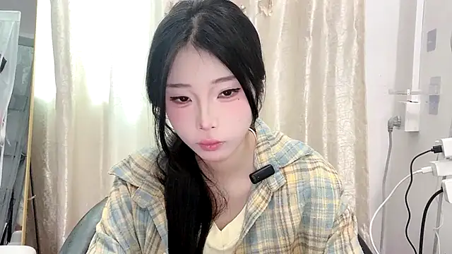 yiyibaby2026 online show from March 2026 02:10:02 AM