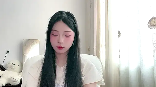 yiyibaby2026 online show from April 2026 02:35:02 AM