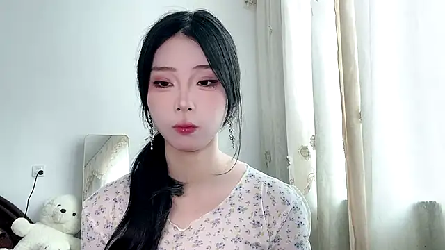 yiyibaby2026 online show from May 2026 01:55:01 AM
