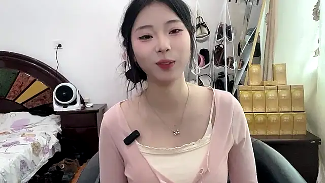 yiyibaby2026 online show from March 2026 03:04:01 AM