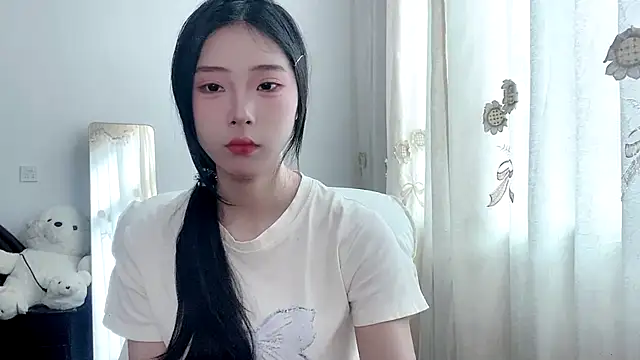 yiyibaby2026 online show from April 2026 04:26:02 AM