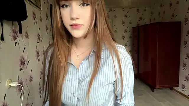 AnnaWasp online show from May 2026 04:18:02 AM