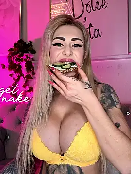 SelinaGalinsky6 online show from April 2026 08:21:01 PM