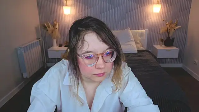 Aleks-caster online show from April 2026 01:18:02 AM