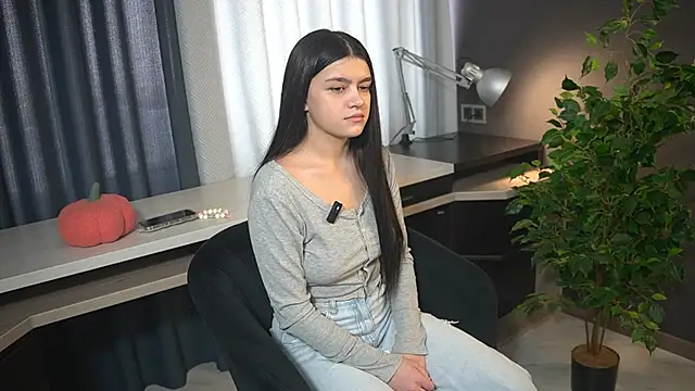 DevoraHondel online show from March 2026 08:18:01 AM