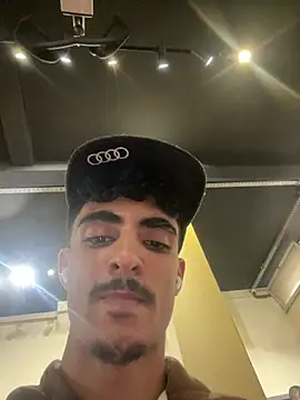Achrafsad9i online show from April 2026 05:28:01 PM