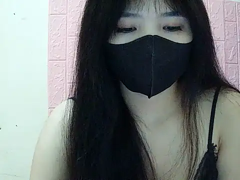 VyVy18 online show from April 2026 12:56:02 PM