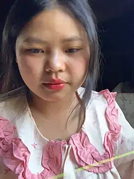 Snapshot of Motminhthoi chatting on May 2026 12:29:02 AM Motminhthoi online show from May 2026 12:29:02 AM