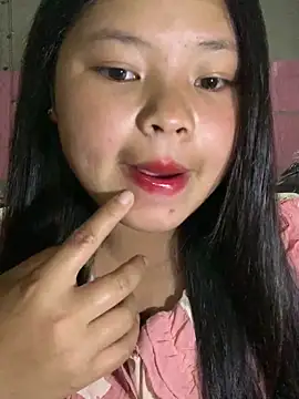Snapshot of Motminhthoi chatting on May 2026 05:18:02 AM Motminhthoi online show from May 2026 05:18:02 AM
