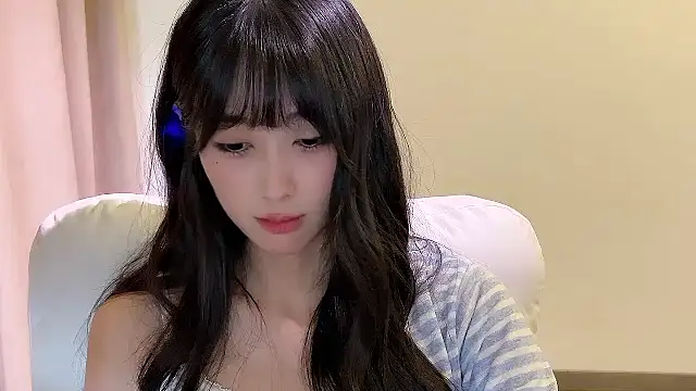 xiaooyee online show from April 2026 01:50:02 PM