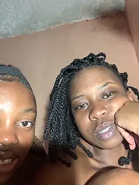 Caramel Beauty online show from April 2026 06:10:01 PM