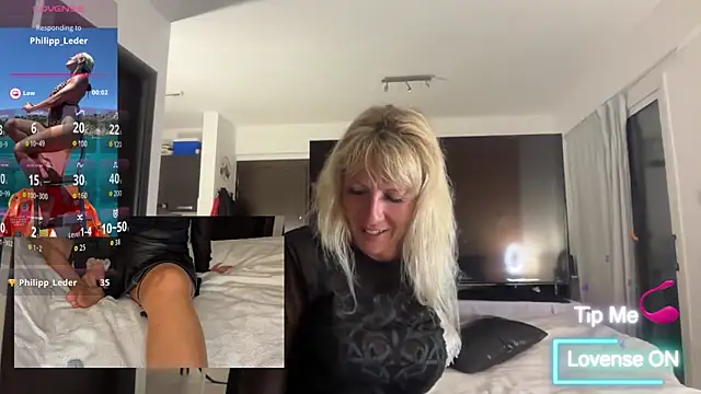 AtomBlondy online show from May 2026 07:47:02 PM