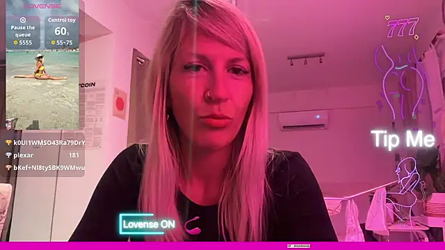 AtomBlondy online show from March 2026 07:58:01 PM