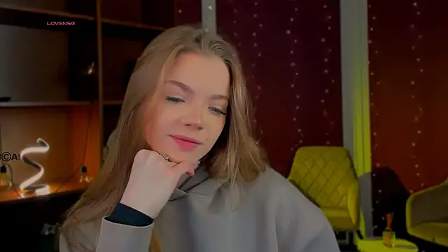 maddy moah online show from April 2026 05:32:01 AM