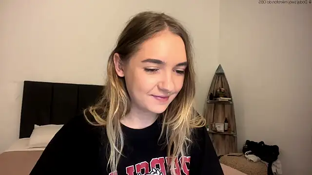 RoxyWet online show from April 2026 01:24:02 PM