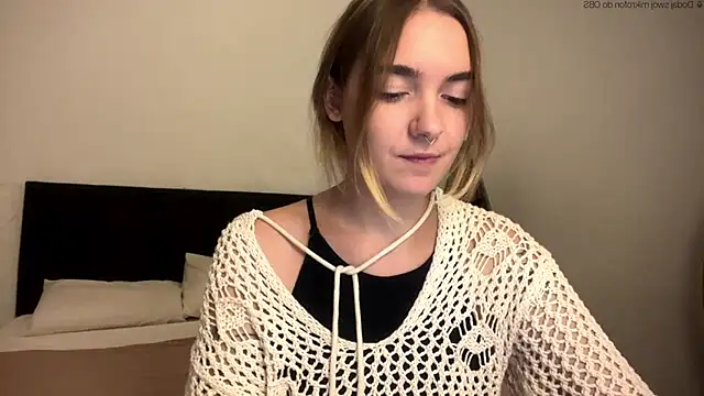 RoxyWet online show from April 2026 01:37:02 PM
