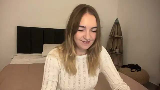 RoxyWet online show from April 2026 01:17:02 PM