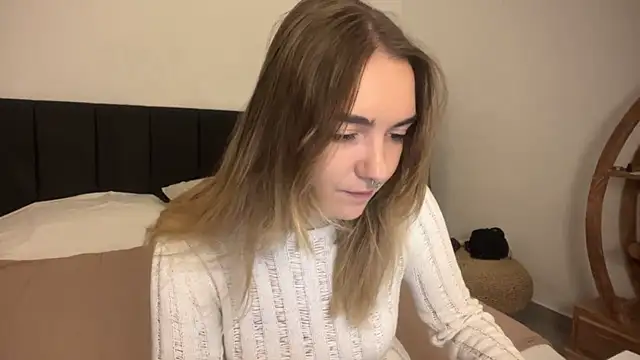 RoxyWet online show from April 2026 01:35:01 PM