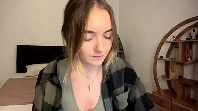 RoxyWet online show from April 2026 01:24:01 PM
