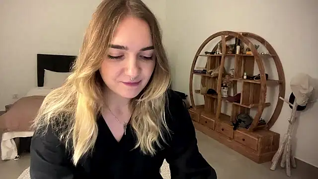 RoxyWet online show from March 2026 07:15:02 PM