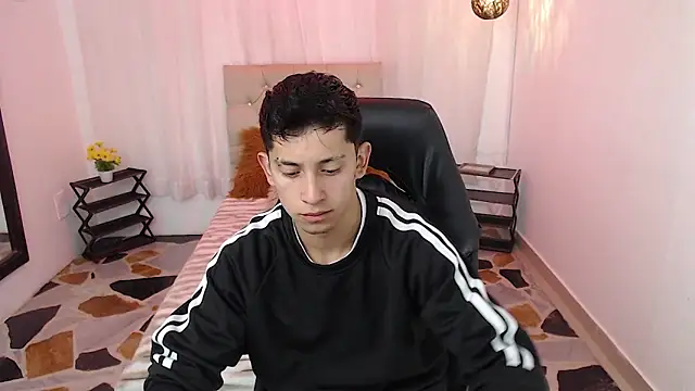 Kei 23 online show from April 2026 12:06:02 PM