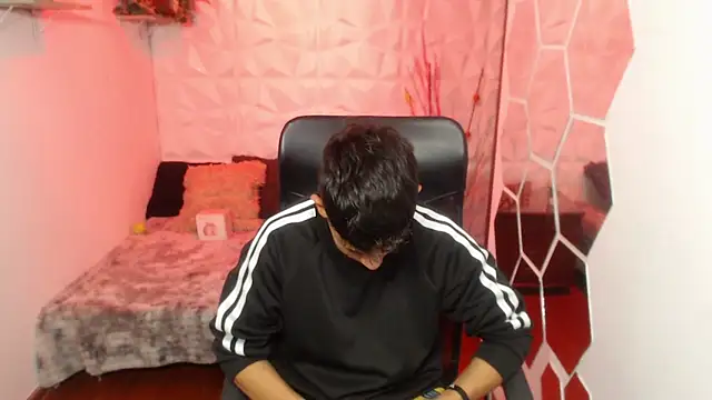 Kei 23 online show from April 2026 12:35:01 AM