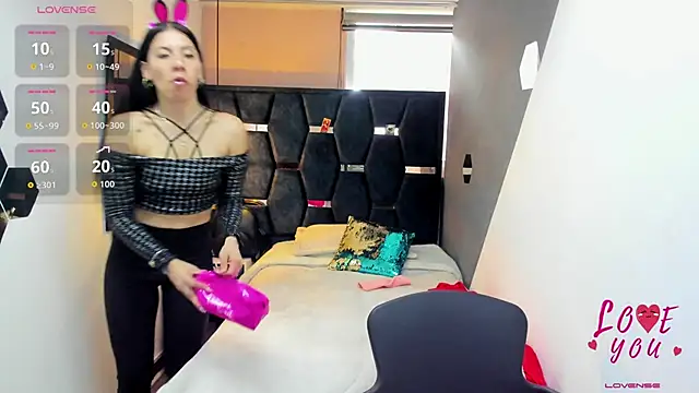 Abril Fox   online show from April 2026 08:04:02 PM