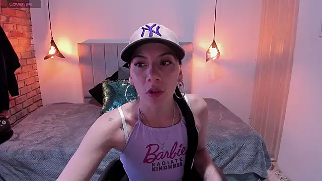 Abril Fox   online show from April 2026 08:37:01 PM