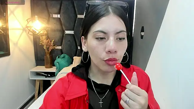 Snapshot of Abril_Fox__ chatting on May 2026 06:59:01 PM Abril Fox online show from May 2026 06:59:01 PM