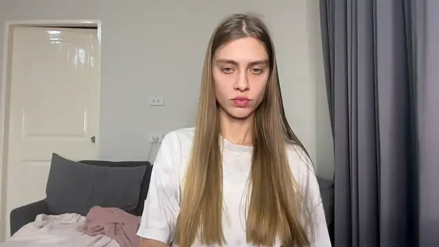 SonyaScarlett online show from March 2026 12:09:01 PM