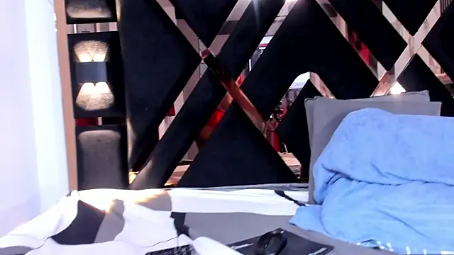 dajacatt online show from March 2026 06:48:02 AM