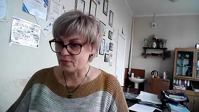 TatkaYang online show from April 2026 11:33:01 AM