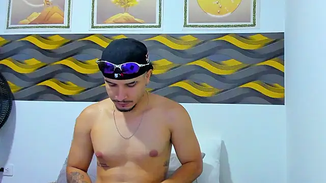 Leon Hotx online show from March 2026 12:05:01 PM
