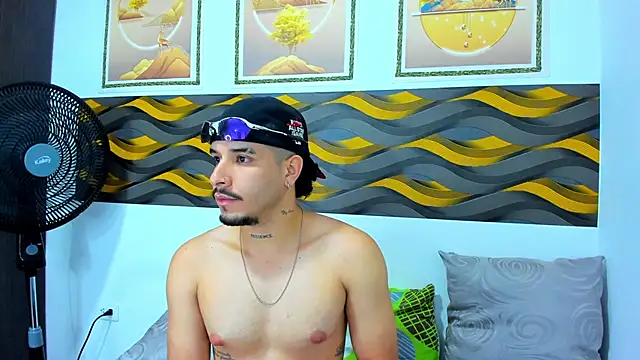 Leon Hotx online show from April 2026 06:47:01 PM