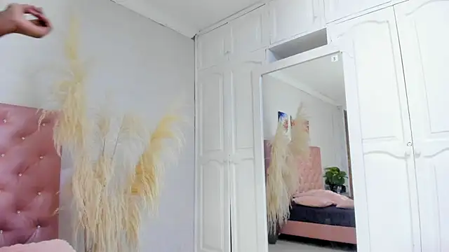 Red rubyy online show from March 2026 02:54:01 PM